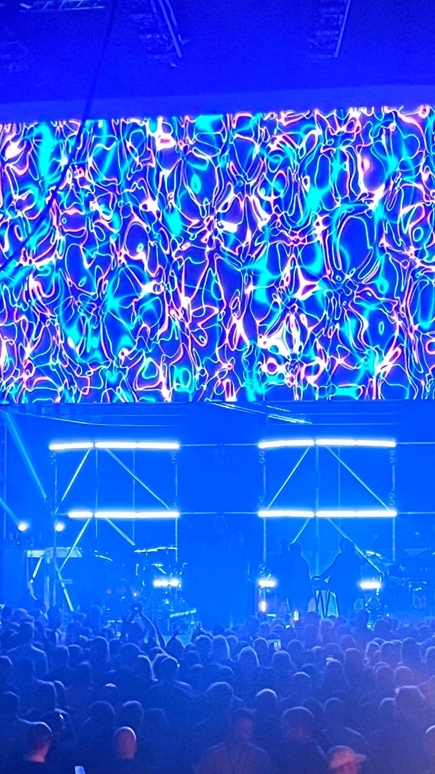 AXIS COMMUNICATIONS MALMÖ ARENA BEHIND LIVE STAGEHAND HUMP